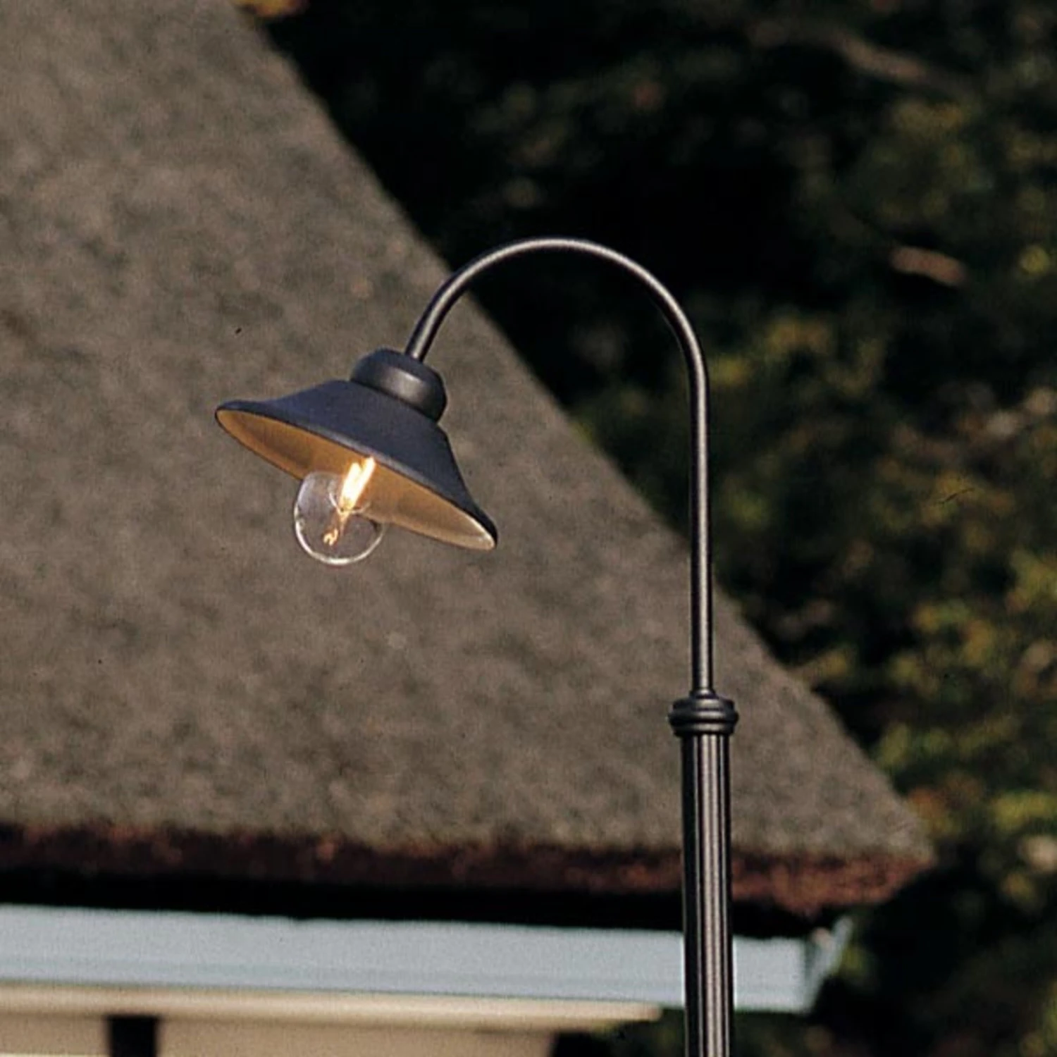 Konstsmide Mastleuchte Vega, Schwarz Matt, Einflammig, 247 Cm – Bild 2