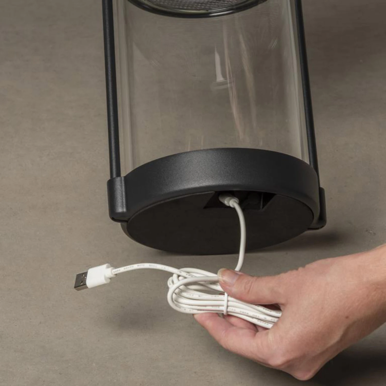 Konstsmide LED-Solarlaterne Crotone, Dimmbar, USB – Bild 7