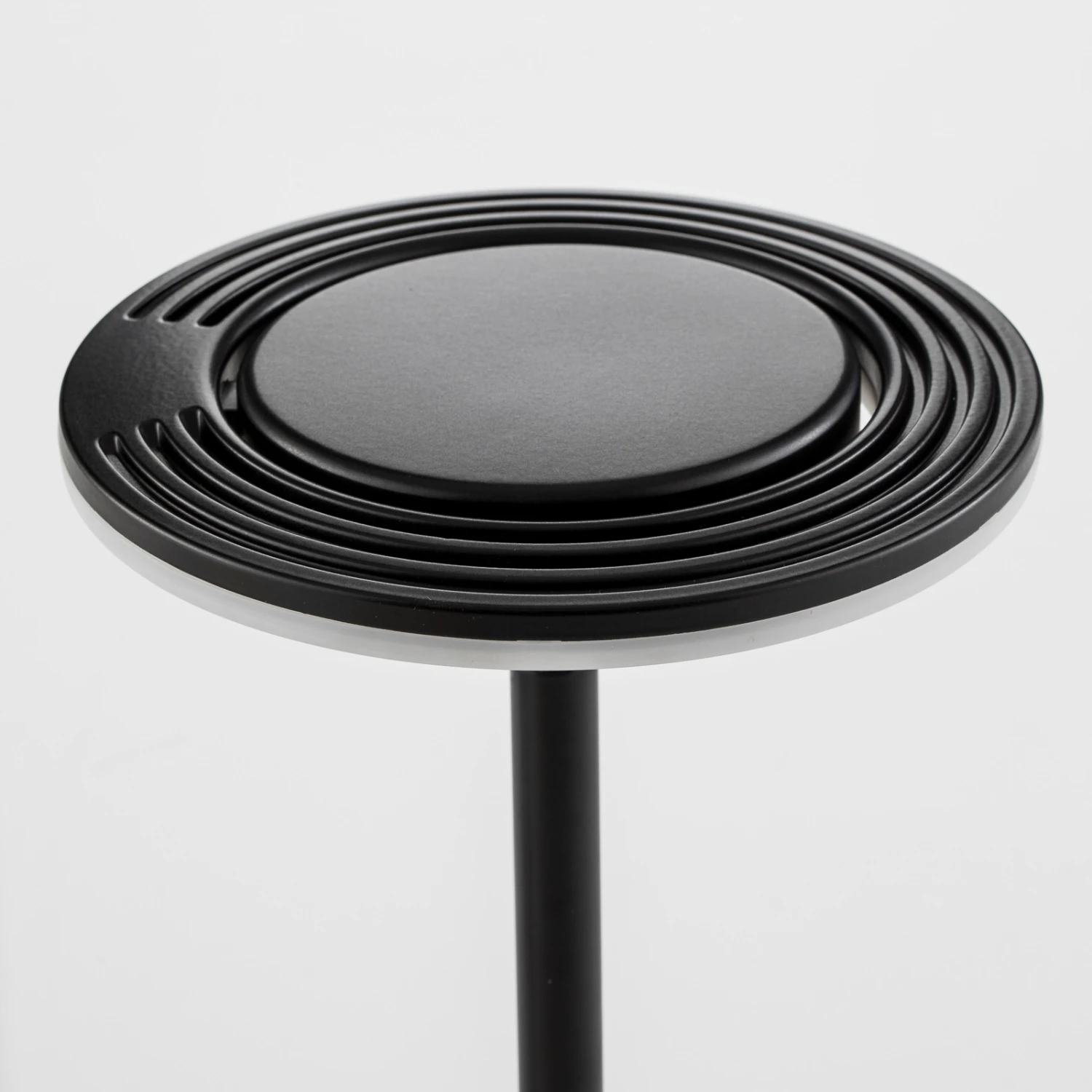 LED-Tischlampe Filigree, Dreh-/schwenkbar, Schwarz – Bild 6