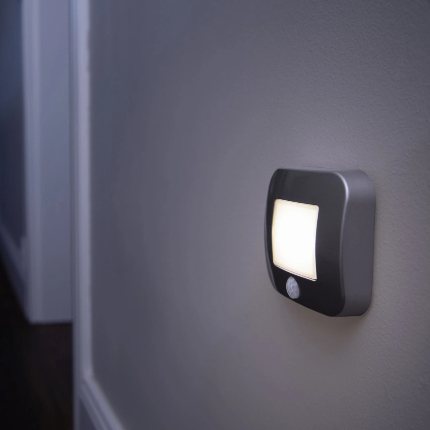 LEDVANCE Nightlux Hall Nachtlicht Sensor Silber – Bild 2