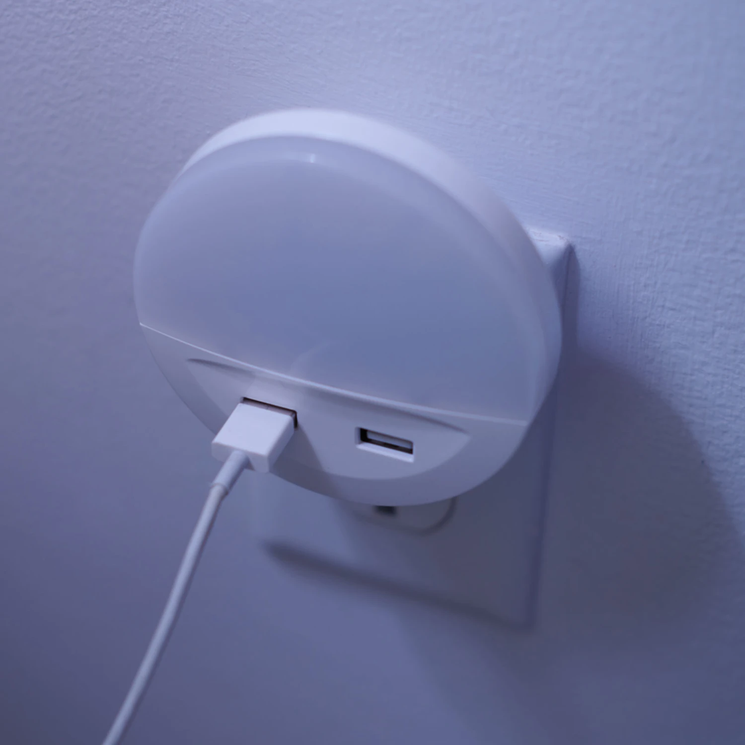 LEDVANCE Lunetta USB LED-Nachtlicht Mit USB-Port – Bild 4