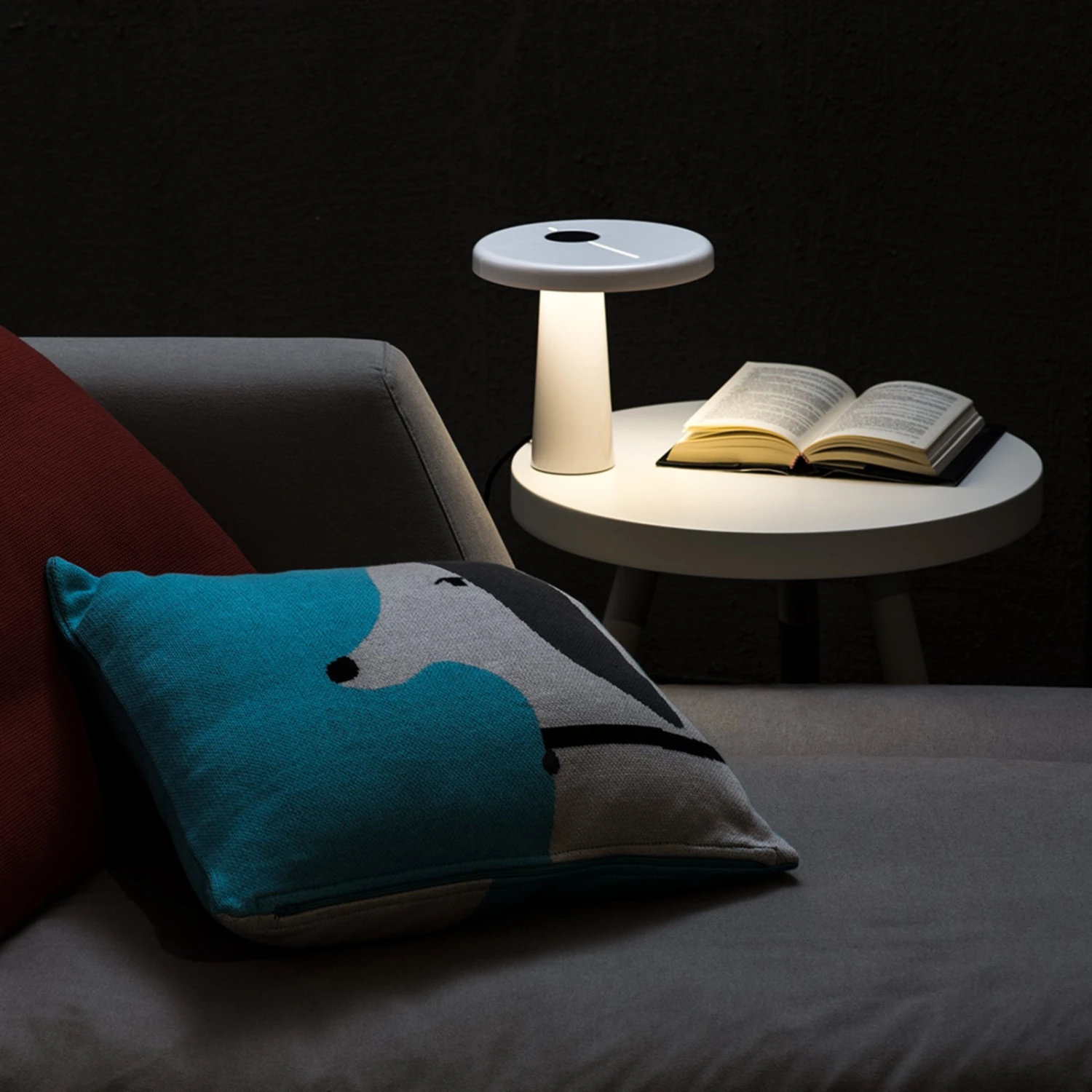 Martinelli Luce Hoop - LED-Tischleuchte In Weiß – Bild 4