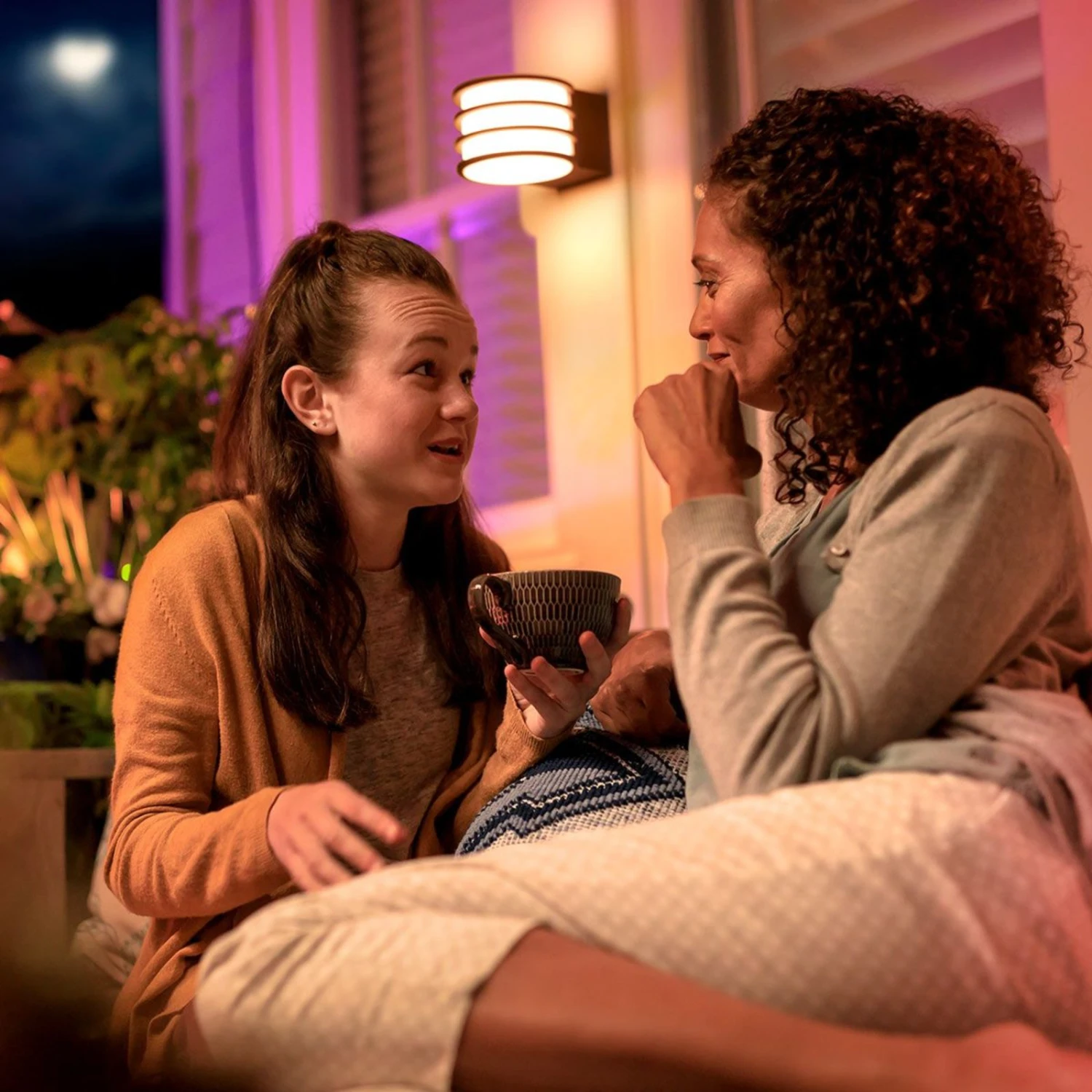 Philips Hue White Lucca Außenwandlampe Steuerbar – Bild 5