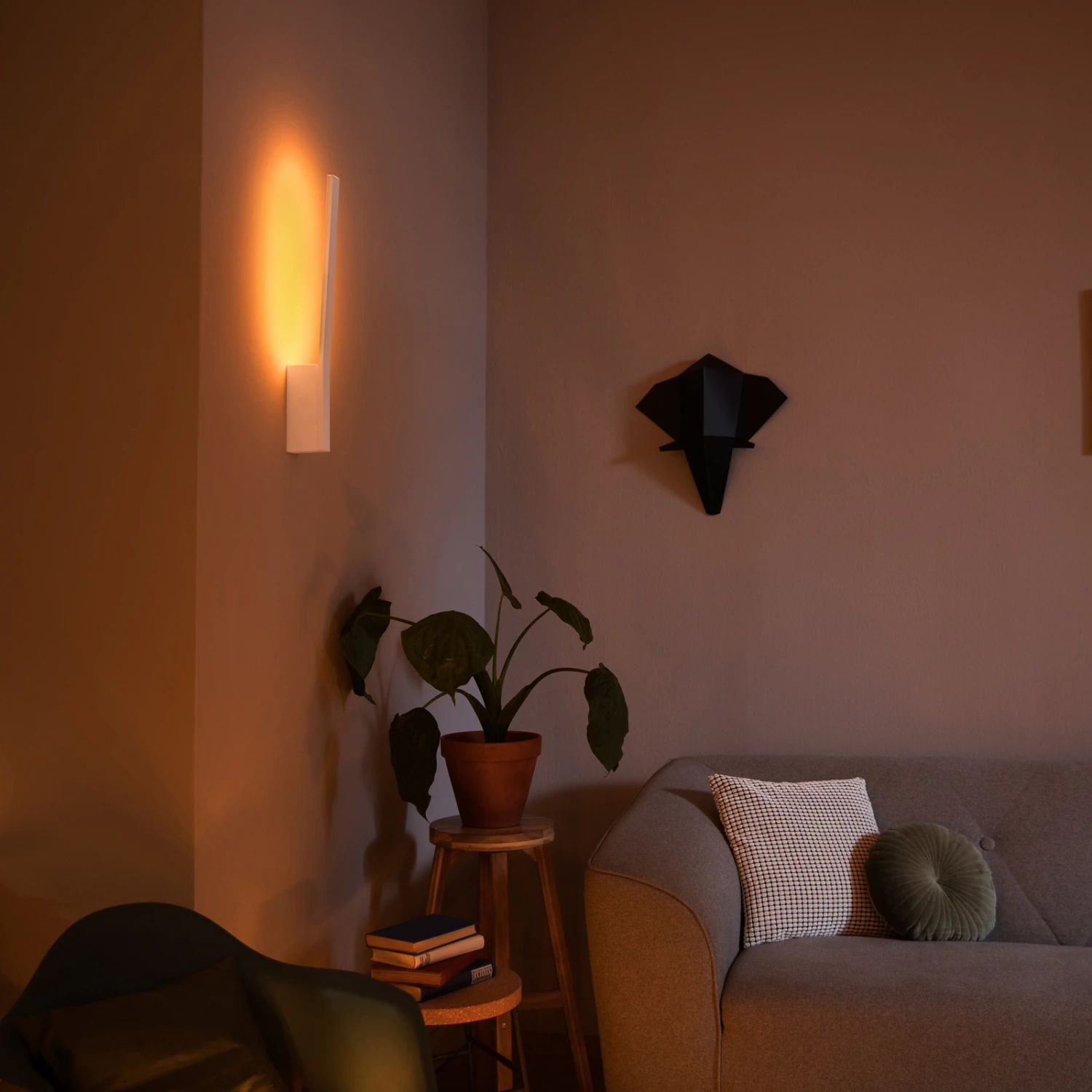 Philips Hue Liane LED-Wandleuchte, RGBW, Weiß – Bild 7