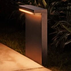 Philips Hue WACA Nyro LED-Sockelleuchte Schwarz