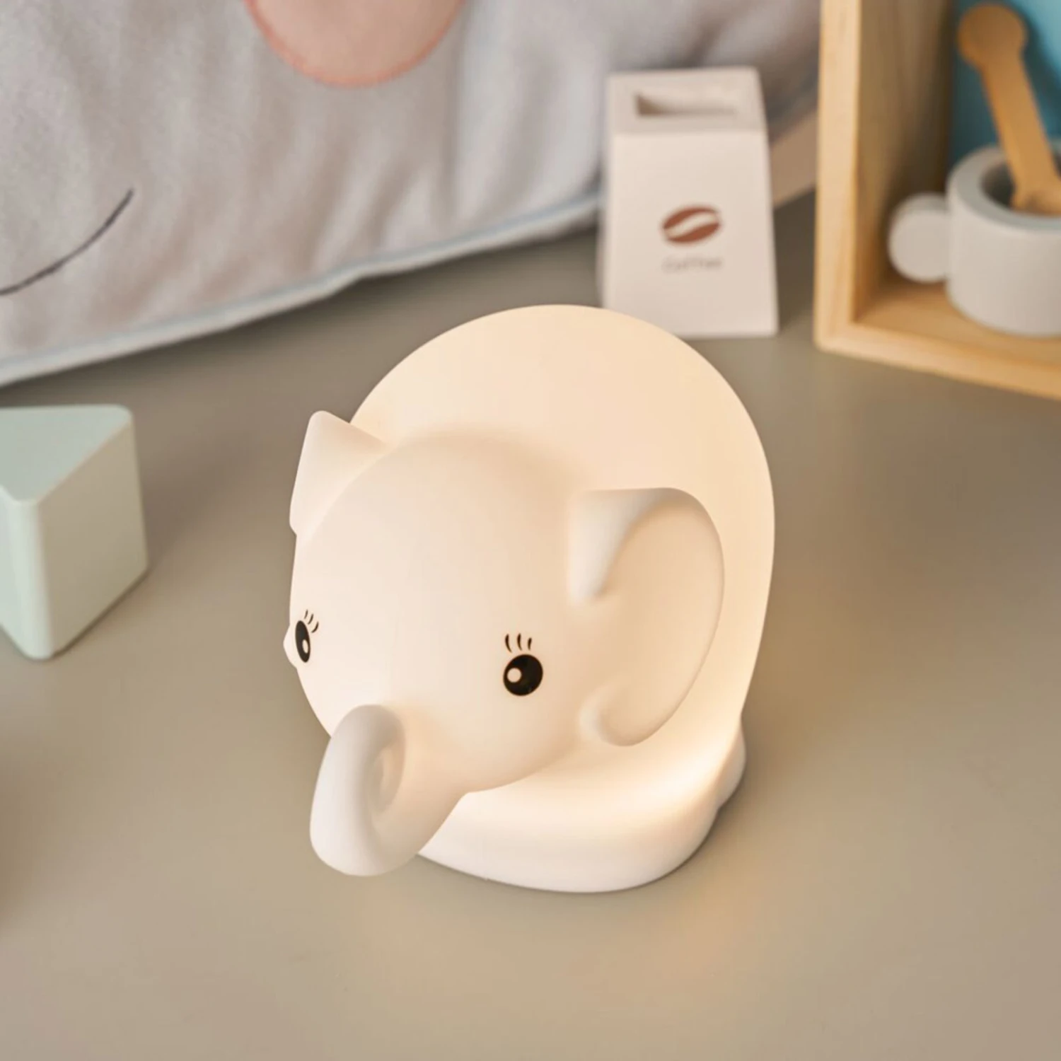 Pauleen Night Elephant LED-Nachtlicht, USB, RGBW – Bild 3