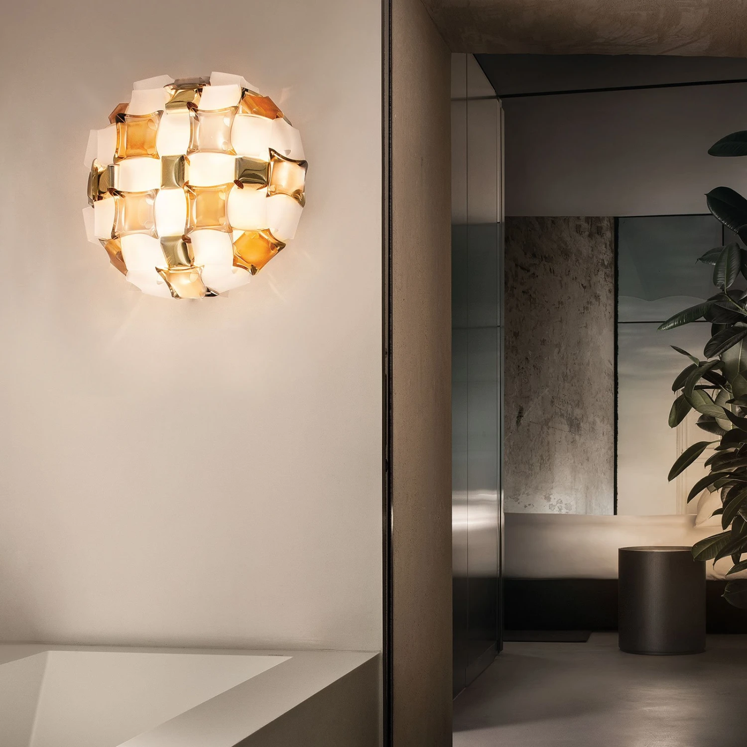 Slamp Mida Wandleuchte, 32x32 Cm, Amber/weiß – Bild 3