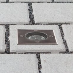 Lucande Eckige LED-Bodeneinbauleuchte Ava, IP67